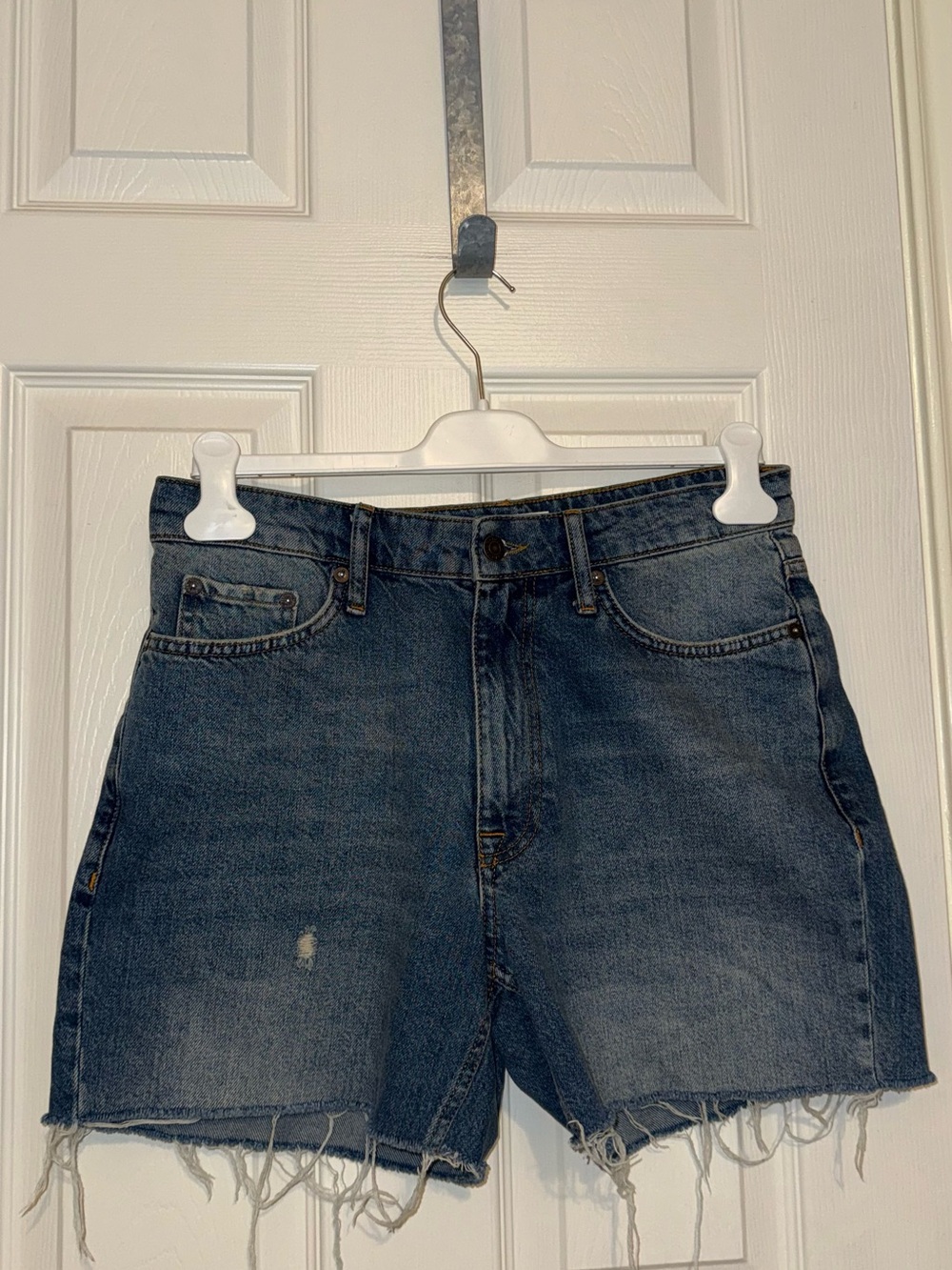 Topman Relaxed Blue Denim Jeans with Contrast Stitching